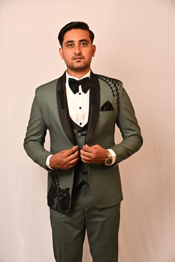 Emerald Noir Luxe Tuxedo Set - Image 2