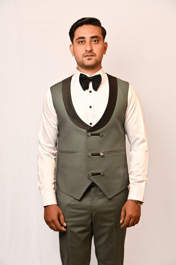 Emerald Noir Luxe Tuxedo Set - Image 3
