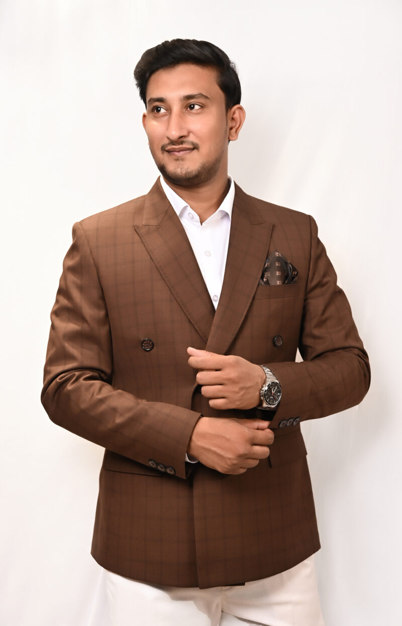 Men’s Brown Checkered Double-Breasted Blazer